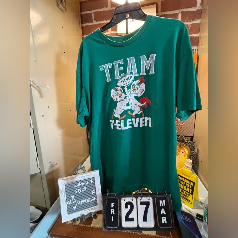 7-ELEVEN 2024 HOLIDAY CHRISTMAS T-SHIRT -